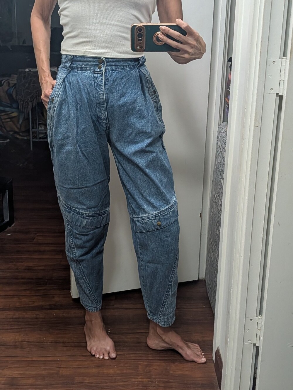 brittania vtg balloon leg jeans with cargo pockets Tapered Leg Size 6